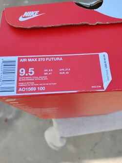 Nike Tennis Shoes