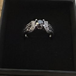 10k black and white diamond ring