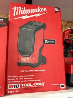 Milwaukee new speaker Bluetooth 18M