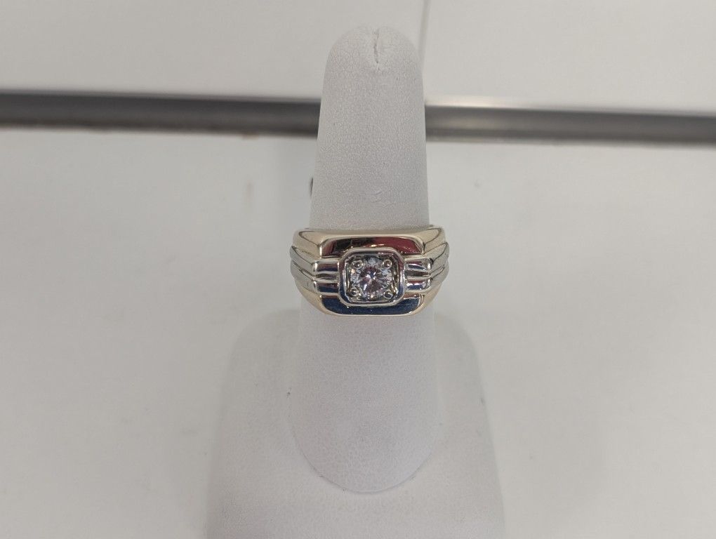 14kt Yellow Gold and .50ct Diamond Ring Size 7.5