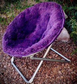 LUXURIOUS PURPLE FAUX FUR CHAIR – FLUFFY VIBES, WIDE SOFT SEAT & STURDY METAL FRAME. SINK IN & NEVER GET UP!
