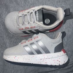 Adidas Toddlers Size 5