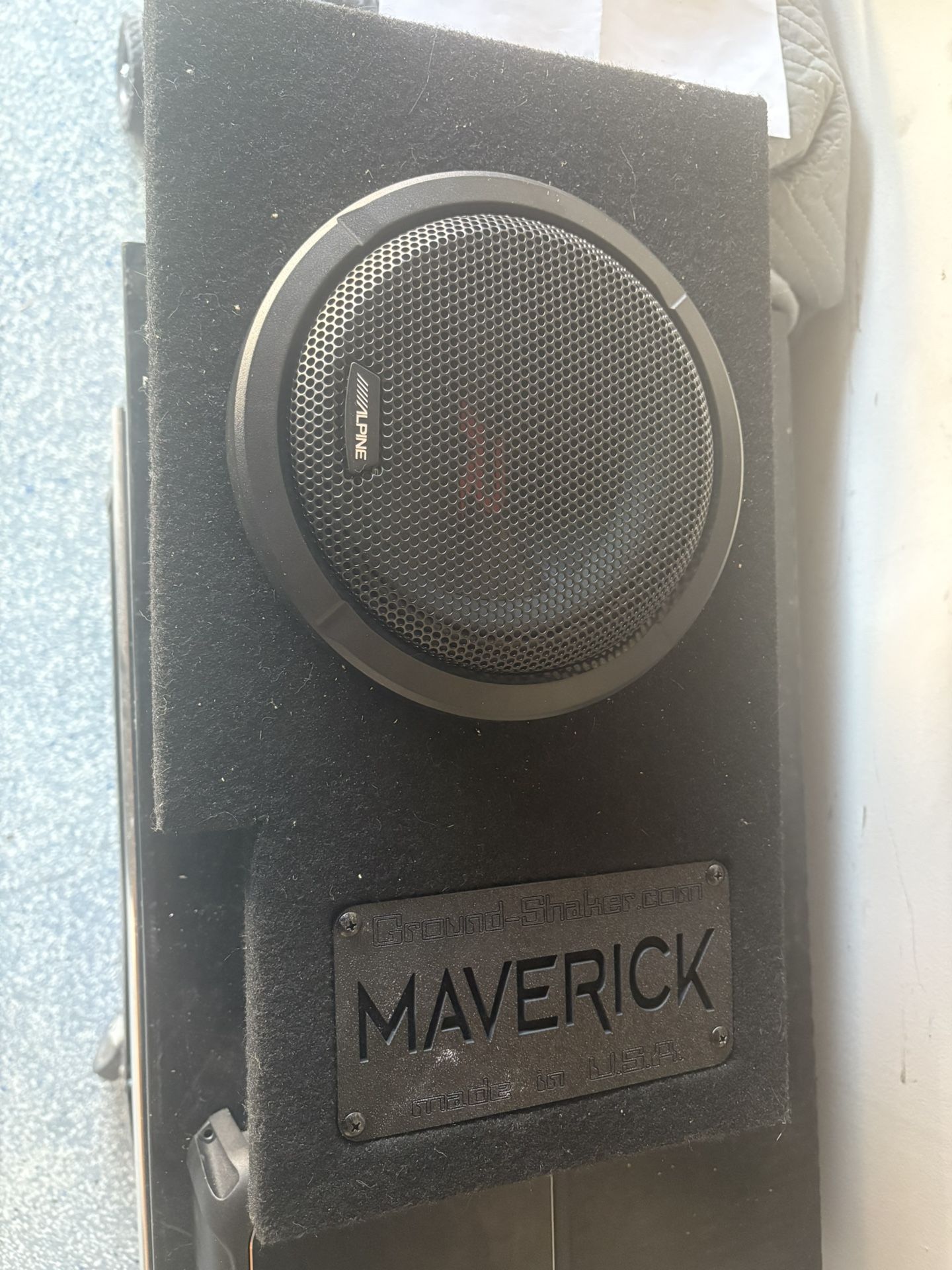 Ford Maverick Stereo System