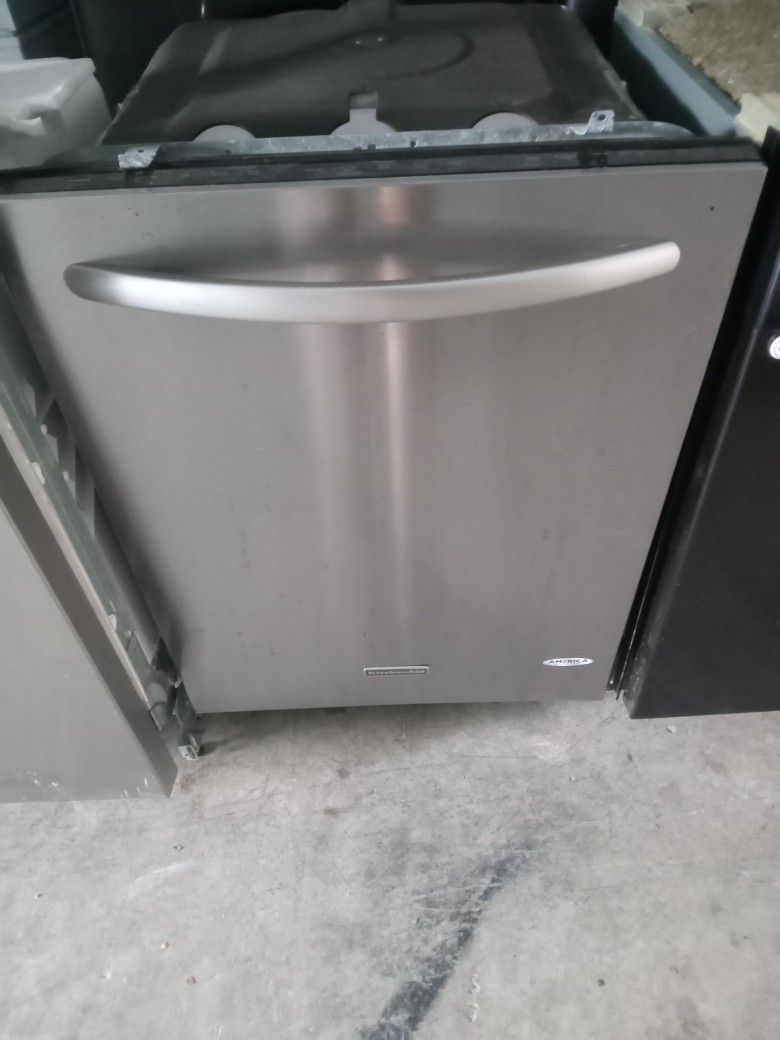 Stainless Steel Dishwasher Works Excellent No Starches 