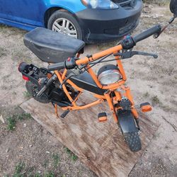 Rare Vintage 50cc Motorbike From The UK
