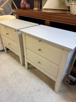 Pair of White 2-Drawer Nightstands