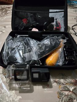Gropro hero 7 with accessories