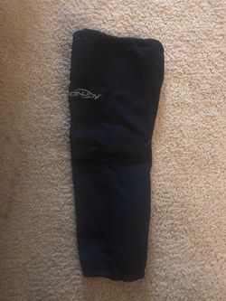 DonJoy Knee Brace Cover size Medium