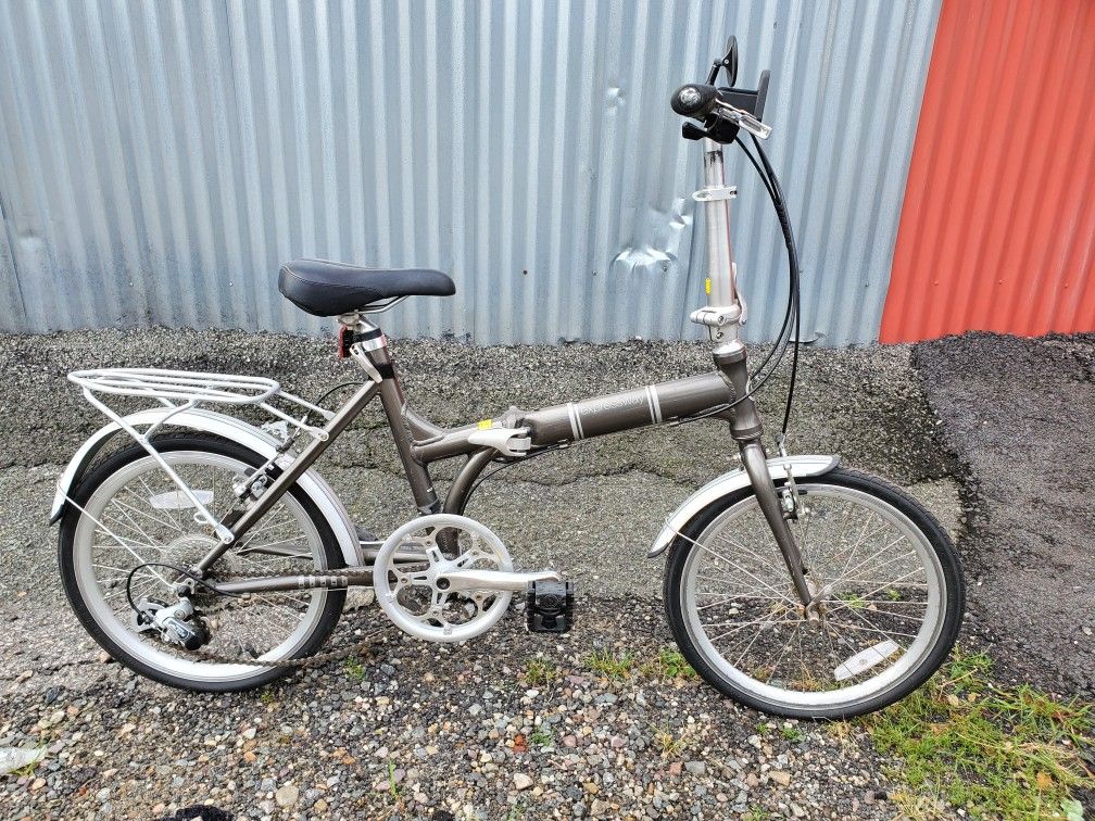 Giant Expressway aluminum folding bike