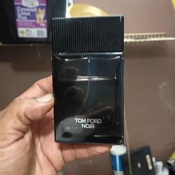 Tom Ford noir