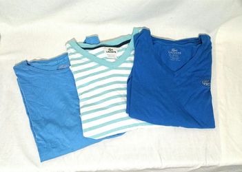 3 Lacoste T-Shirts