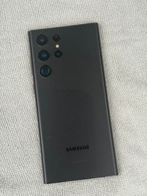 Samsung Galaxy S22 Ultra , Factory Unlocked, Excellent Condition Like New