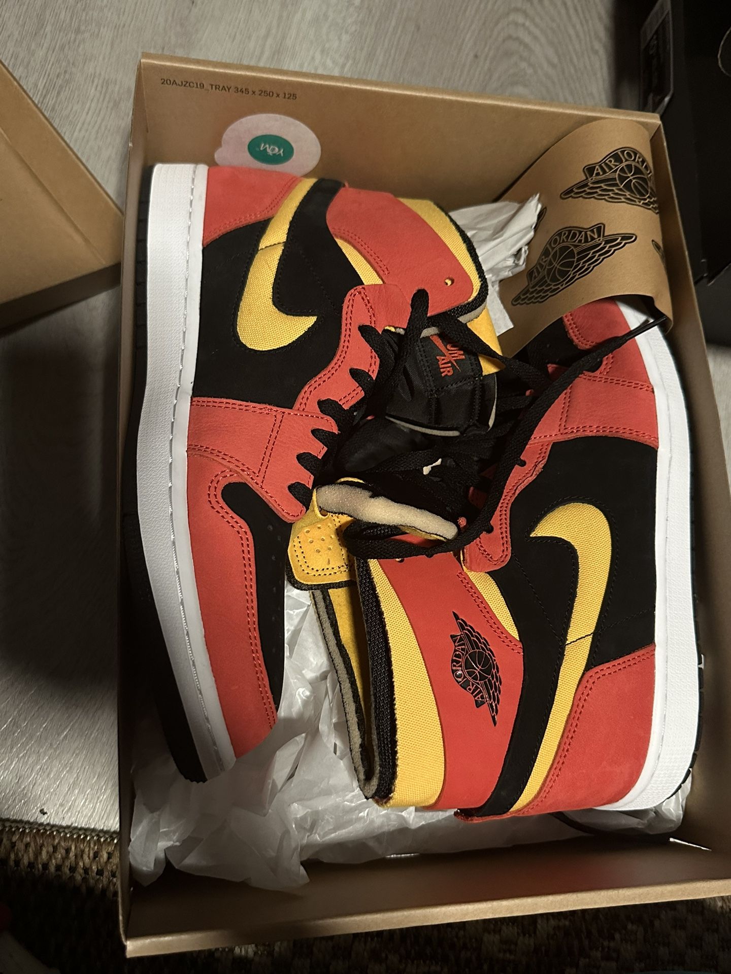 AIR JORDAN HIGH ZOOM CMFT Chile Red