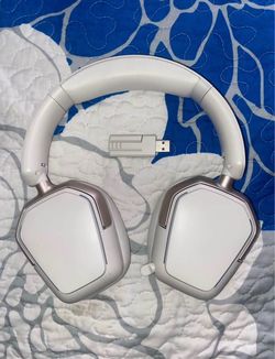 Headphones 🎧