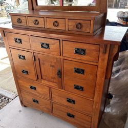 WOOD DRESSER W/ Removable Mirror Stand