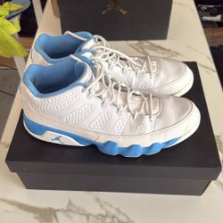 Sz 14 - CAROLINA BLUE AIR JORDAN GOLF MID-TOP 
