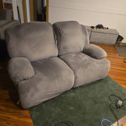 Ashley Love Seat Recliner Grey/white Pet Free Allergy Free Smoke Free Home