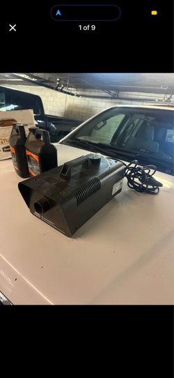 Fog Machine with 2 Bottles of Fog Solution