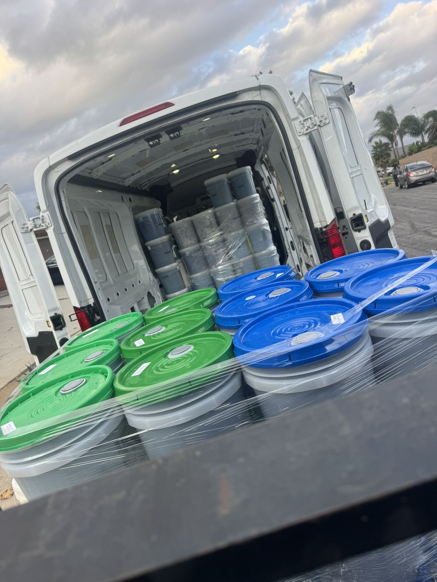 LAUNDRY DETERGENT, SCENT BOOSTER, FABRIC SOFTENERS, AND MORE‼️