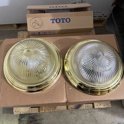 Ceiling light fixtures