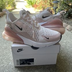 Nike Air Max 270