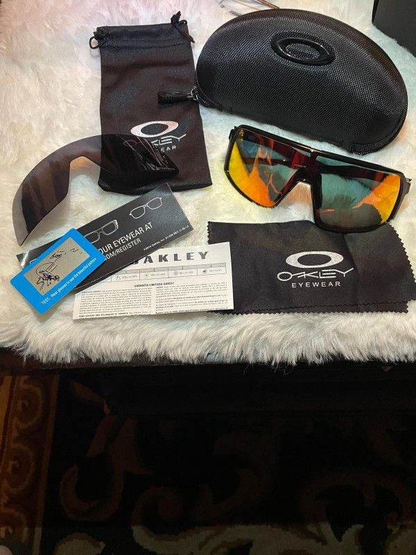 Oakley Sunglasses 