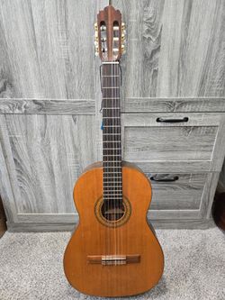 Vintage 1972 S. Yairi Classical Guitar – No. 231, Class 9001 – Made in Japan (Signed Label)