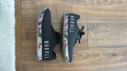 Women’s 8 No Bull weight lifting tennis shoes