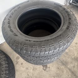 Good Year Tires LT 275 /65 R20