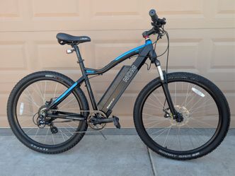29"x2.45.  NCM MOSCOW MOUNTAIN E-BIKE 48V 15AHNEW  BATTERY. EXCELLLENT CONDITION LIKE NEW 👌🏼