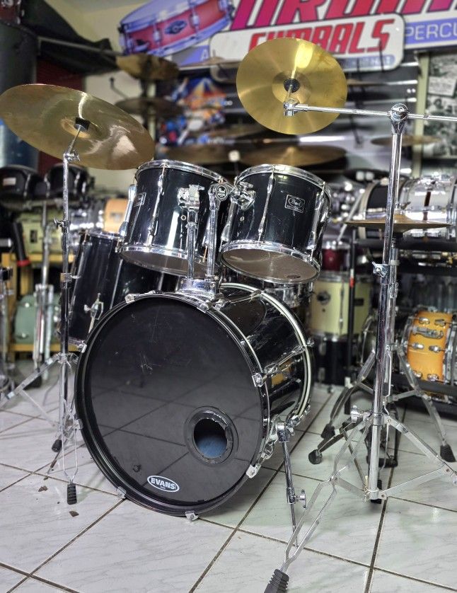 Pearl Export Complete Drum Set !!! $420 Or Best Offer !!