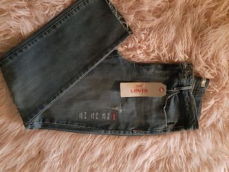 New Levis for women size 29