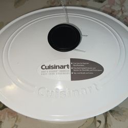Cuisinart Chef’s Classic Enameled Cast Iron Cookware 5.5 Quart Oval Covered Casserole - White