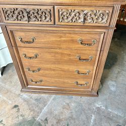 Solid Wood Chest Dresser 