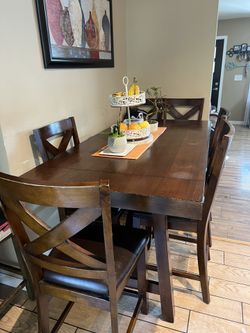 Dinning Table + 4 Chairs And 2 Extensions