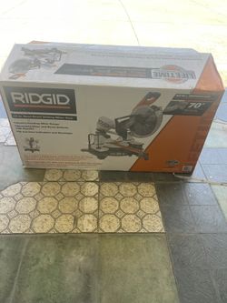 RIDGID 15 Amp Corded 12 in. Dual Bevel Sliding Miter Saw with 70 Deg. Miter Capacity and LED Cut Line Indicator