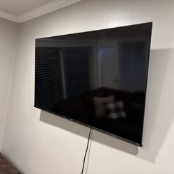 Hisense 55” Roku TV