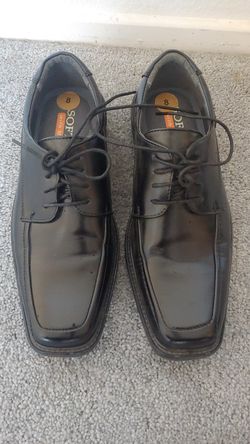 Men's dress shoes Size 8