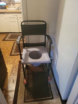 Bedside Commode With Wheels