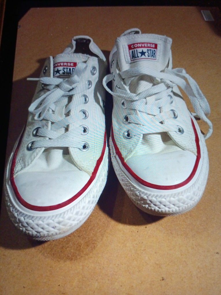 CONVERSE ALL STARS CLASSIC WHITE SIZE 5.5/7.5