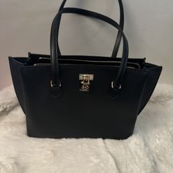 🍀💕New!!!! Large Saffiano Leather Michael Kors