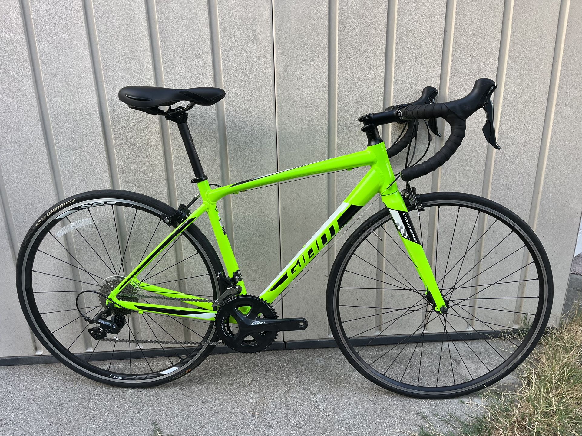 Giant Road Bike Small 52cm! Very Nice!