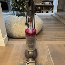 Dyson DC65