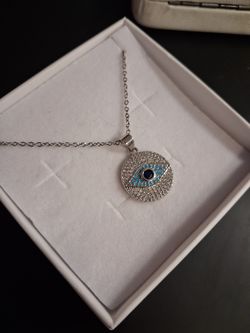 Stainless Steel Secret  Eye 👁 Necklace And Pendant  New 20 Inch Chain