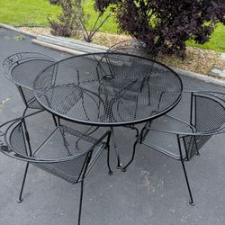 Woodard Salterini Wrought Iron Patio Set W/4 Barrel Chairs (Darien Pickup)