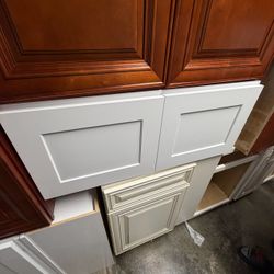 White Shaker Double Door Wall Cabinet