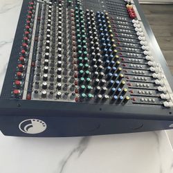 LX7ii Soundcraft MIXER 24 Channel