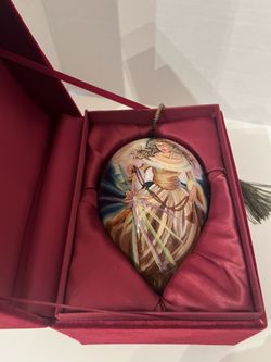 NEW with COA Ne"Qwa Art "The LIght of The World" Christmas Ornament