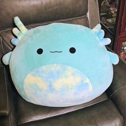 XXL Axolotl Squishmallow 
