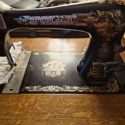 Antique Tradle Singer 27.  Functional. Made 1(contact info removed).